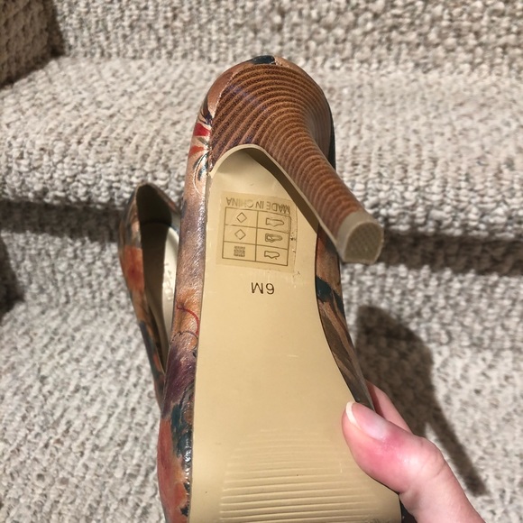 Heels size 6 - Picture 6 of 7
